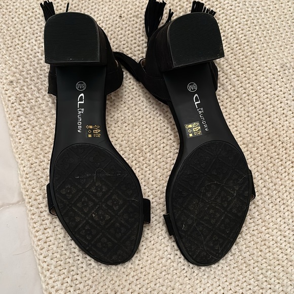 EUC! ✨ Chinese Laundry Black Mini Heels - Picture 4 of 4